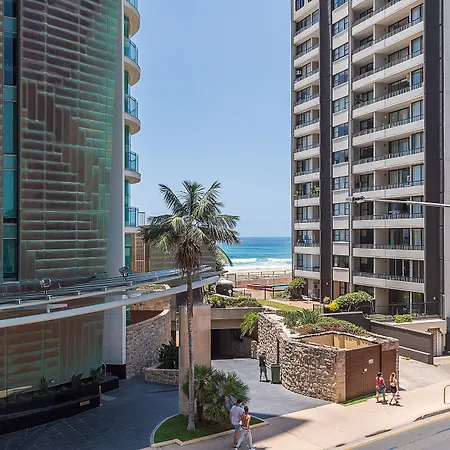 Carlton Apartments-3